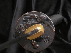 Przejdź do produktu KATANA CZARNA ZE ZŁOTYM MOTYWEM