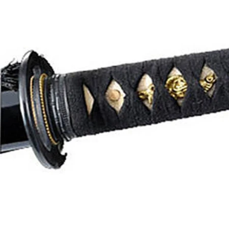 CZARNA KATANA Z KLASYCZNĄ AŻUROWĄ TSUBĄ