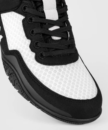 BUTY ZAPAŚNICZE VENUM ELITE BLACK/WHITE