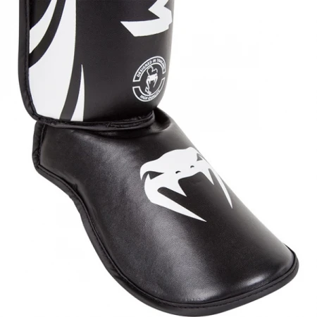 VENUM OCHRANIACZ GOLENI I STOPY CHALLENGER STANDUP BLACK/WHITE