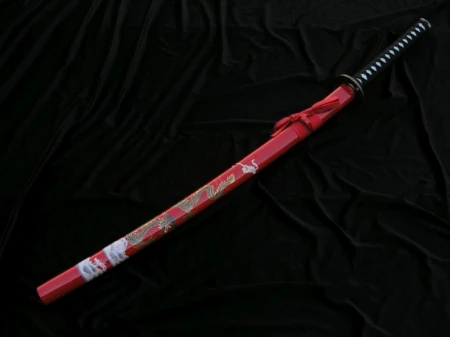 CZERWONA KATANA Z WYRAZISTYM MOTYWEM SMOKA
