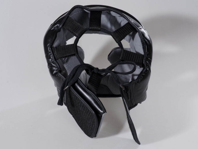 SKÓRZANY KASK BOKSERSKI KWON FIGHT PLUS