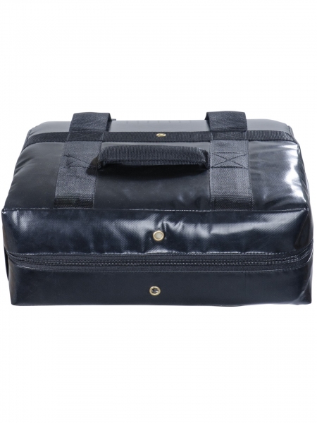 TARCZA KWON STRIKE SHIELD CZARNA (73 x 38 x 13 cm)