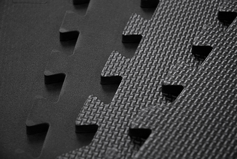 MATY PUZZLOWE 1,2 CM - KPL 4 SZT CZARNE