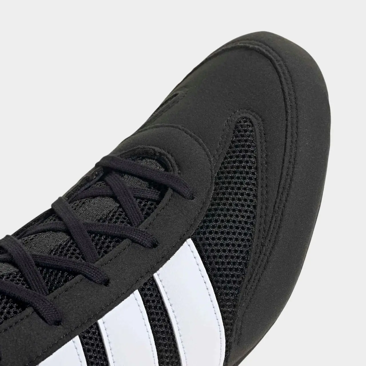 Buty-bokserskie-adidas-Box-Hog-Classic-czarne-117242-1280x1280-nobckgr.webp